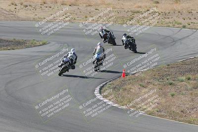 media/Apr-20-2025-AHRMA (Sun) [[393a79c373]]/Race/group 10 early race/Turn 4b/